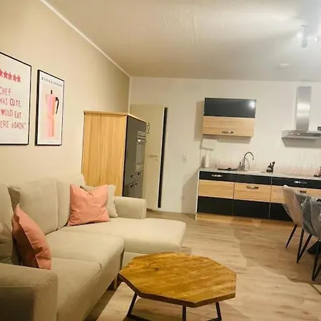 3 Raum City-apartment - 5min Zum Hbf Grupello-1 *